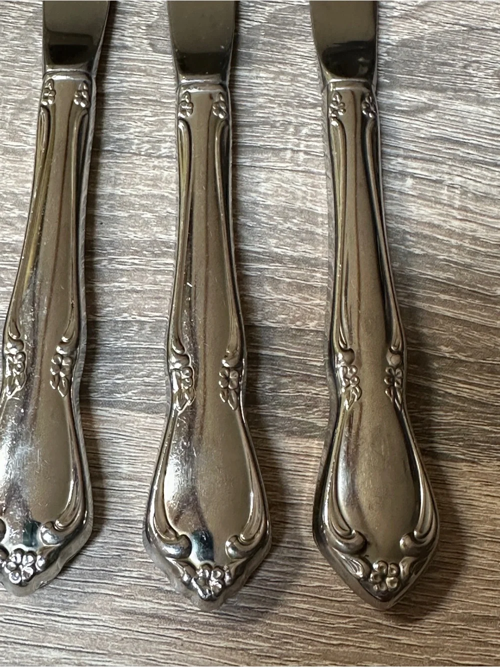 SET of 5 Oneidacraft Deluxe Stainless CHATEAU Dinner Knife Oneida Knives